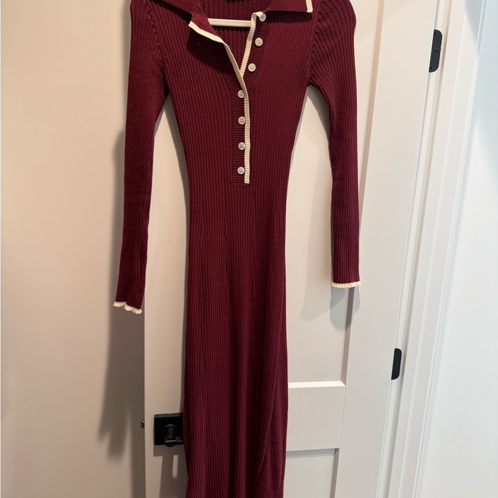 Long-Sleeve Burgundy Ribbed Midi Dress with Contrast Trim